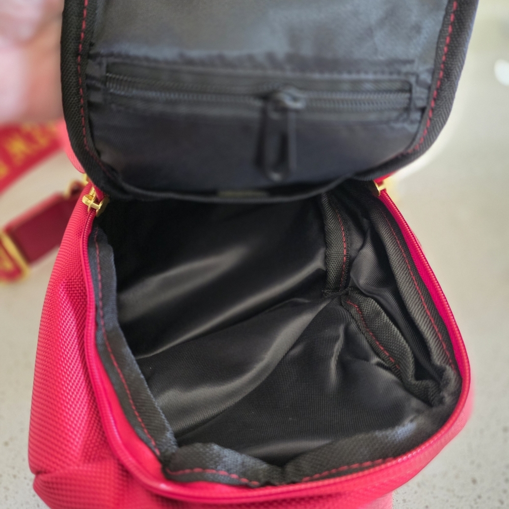 NWOT Drew Estate cross body bag and or messenger bag or purse by Daley’s RARE!! - Picture 4 of 6